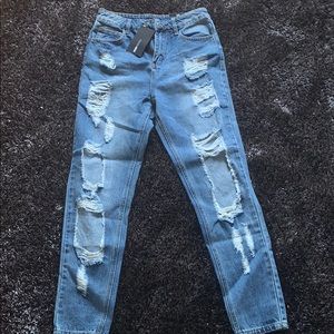 FASHIONNOVA Janel Boyfriend Jeans